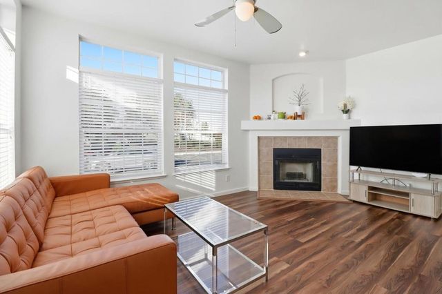 1220 Tasman Drive, Sunnyvale, CA 94089