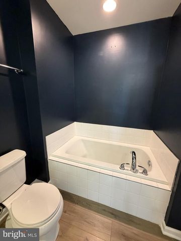 40 ORCHARD GREEN DR, Charles Town, WV 25414