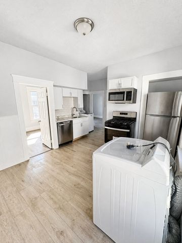 143 Dorcester, Worcester, MA 01604