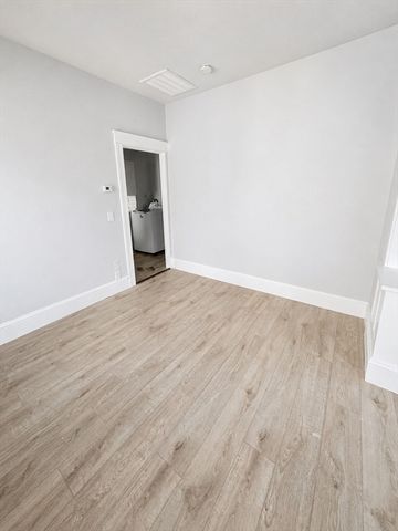 143 Dorcester, Worcester, MA 01604