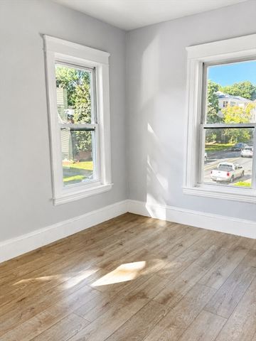 143 Dorcester, Worcester, MA 01604
