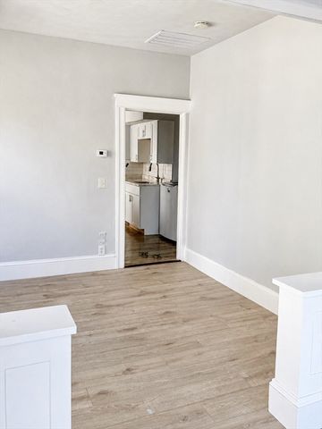 143 Dorcester, Worcester, MA 01604
