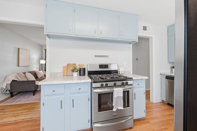 1039 N Kokomo, Derby, KS 67037