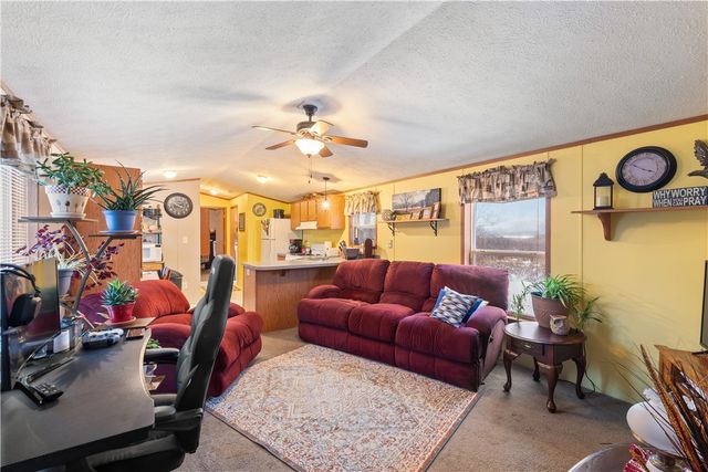 74 Bloomdale MHP, West Bloomfield, NY 14469