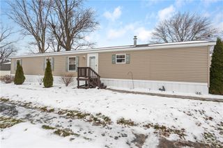 74 Bloomdale MHP, West Bloomfield, NY 14469