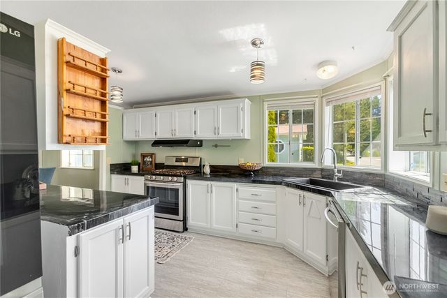 2019 SE Richmond Lane, Port Orchard, WA 98367