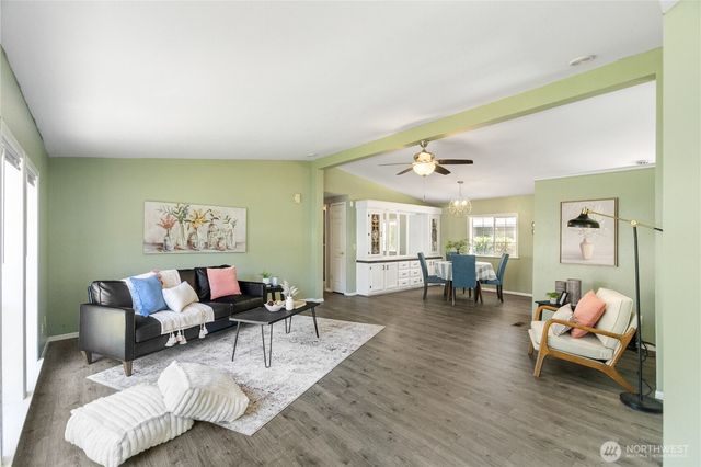 2019 SE Richmond Lane, Port Orchard, WA 98367