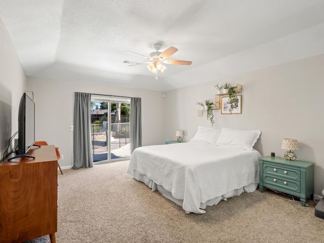 8732 N Fuller Avenue, Fresno, CA 93720