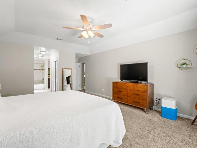 8732 N Fuller Avenue, Fresno, CA 93720