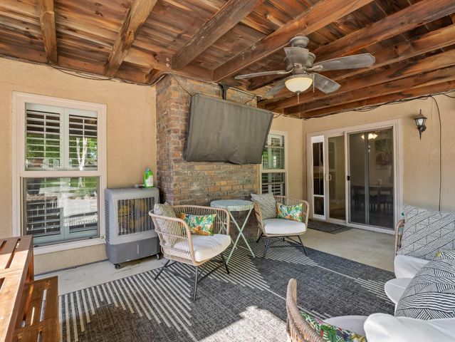 8732 N Fuller Avenue, Fresno, CA 93720