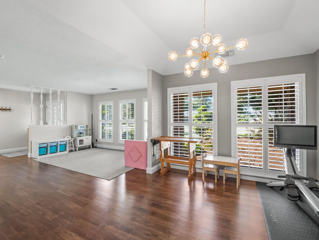 8732 N Fuller Avenue, Fresno, CA 93720