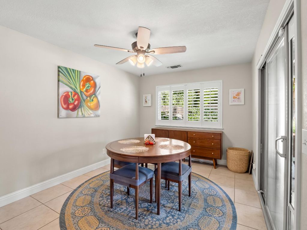 Image 17 of property listing at 8732 N Fuller Avenue, Fresno, CA 93720