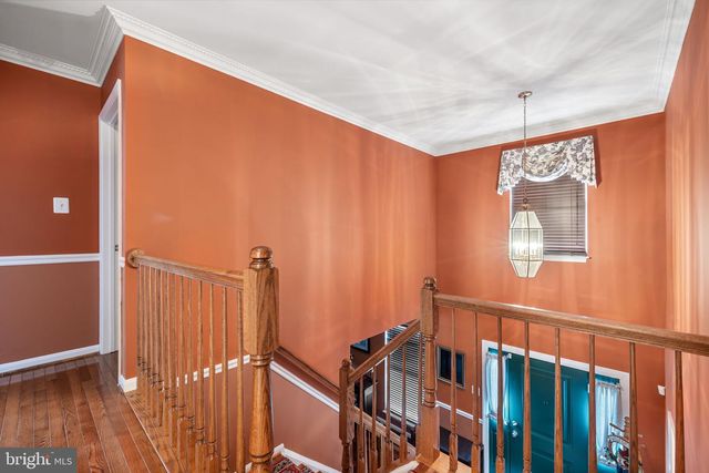 15465 AMBERGATE DR, Woodbridge, VA 22193