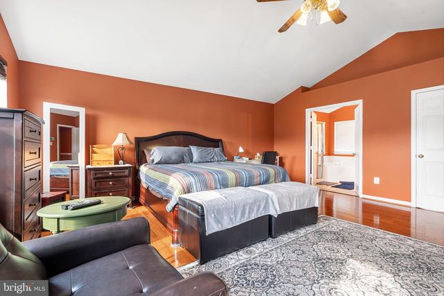 15465 AMBERGATE DR, Woodbridge, VA 22193