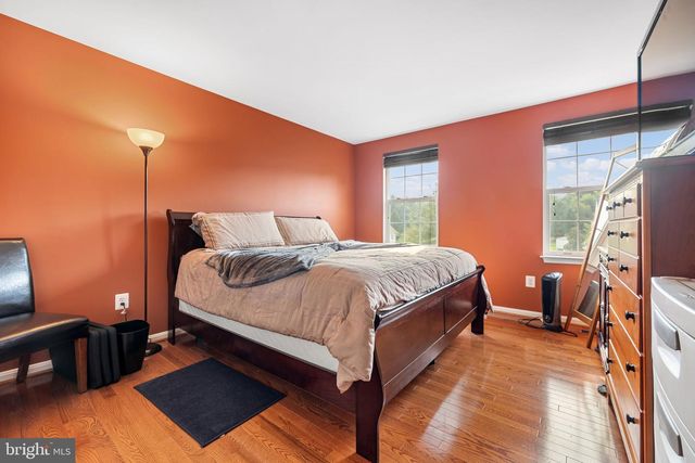 15465 AMBERGATE DR, Woodbridge, VA 22193