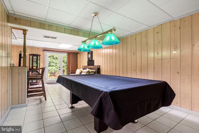 15465 AMBERGATE DR, Woodbridge, VA 22193