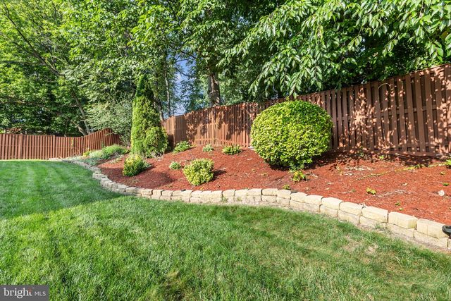 15465 AMBERGATE DR, Woodbridge, VA 22193