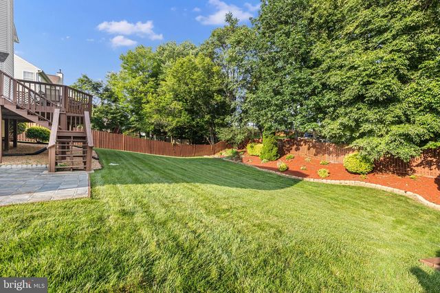15465 AMBERGATE DR, Woodbridge, VA 22193
