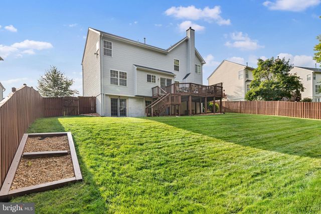 15465 AMBERGATE DR, Woodbridge, VA 22193