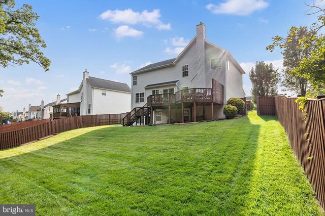 15465 AMBERGATE DR, Woodbridge, VA 22193