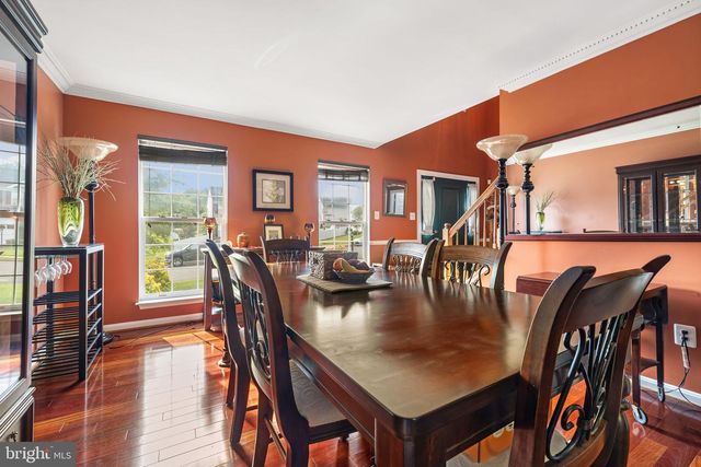 15465 AMBERGATE DR, Woodbridge, VA 22193