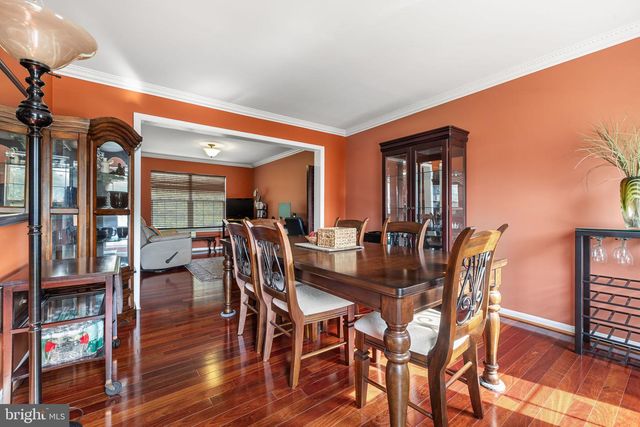 15465 AMBERGATE DR, Woodbridge, VA 22193