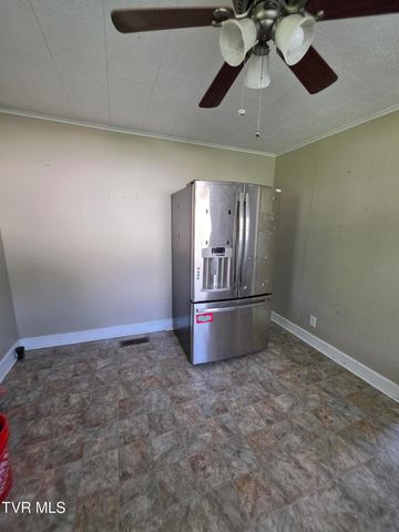 508 East Barton Ridge Road, Greeneville, TN 37745