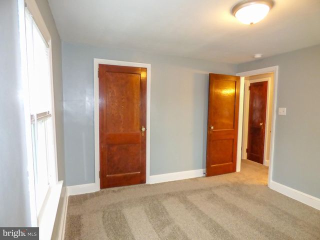 1277 W POPLAR ST, York, PA 17404