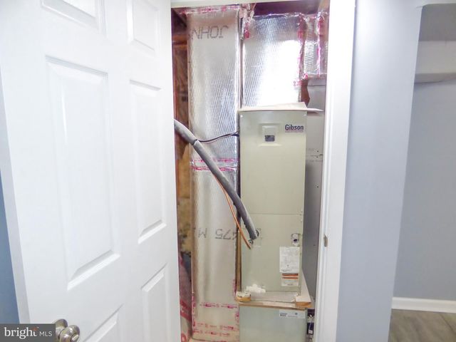 1277 W POPLAR ST, York, PA 17404