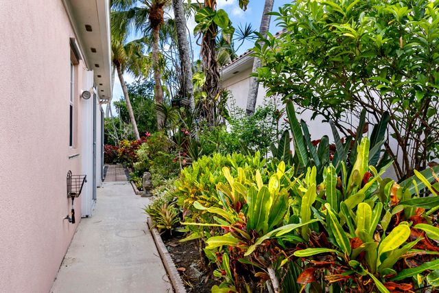 7877 Red River Road, West Palm Beach, FL 33411