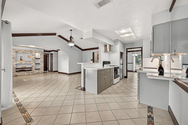 14007 Buffalo Speedway, Houston, TX 77045