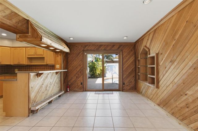 4511 N LINCOLN AVENUE, Tampa, FL 33614