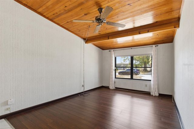 4511 N LINCOLN AVENUE, Tampa, FL 33614