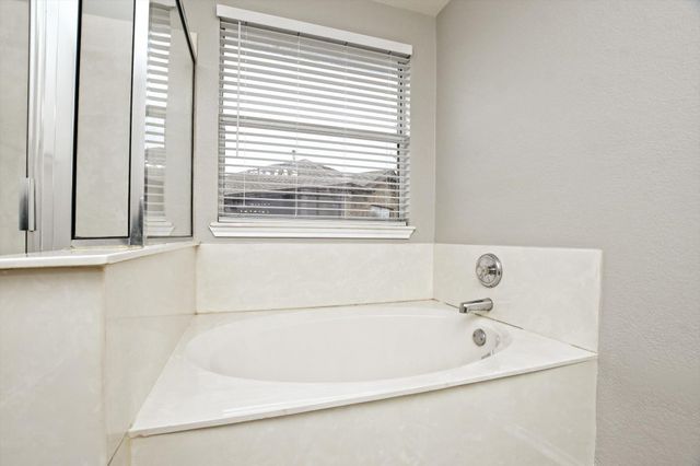 2201 Twin Peaks CV, Leander, TX 78641