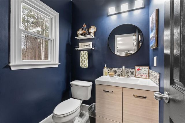 640 Braidwood NW Drive, Acworth, GA 30101