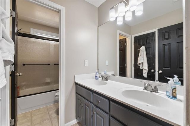 640 Braidwood NW Drive, Acworth, GA 30101