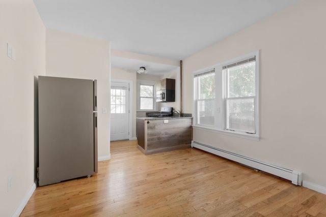 40 Plymouth St, Everett, MA 02149