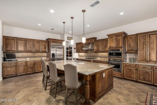 12782 W TYLER Trail, Peoria, AZ 85383