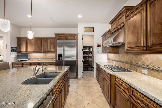 12782 W TYLER Trail, Peoria, AZ 85383