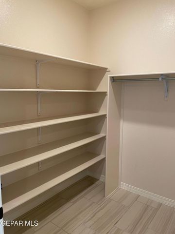 356 Hidden Gem Street, El Paso, TX 79928