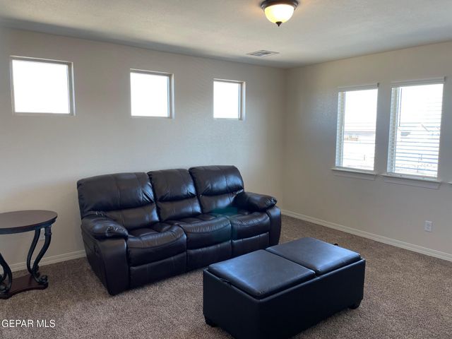 356 Hidden Gem Street, El Paso, TX 79928