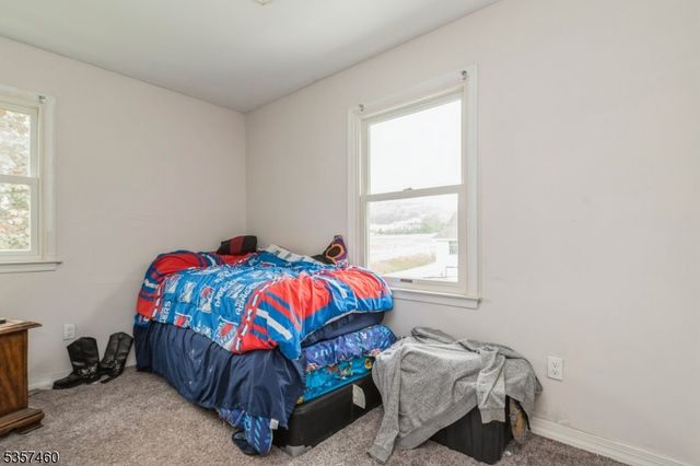 8 Mill Brook Road, Franklin Twp., NJ 07882