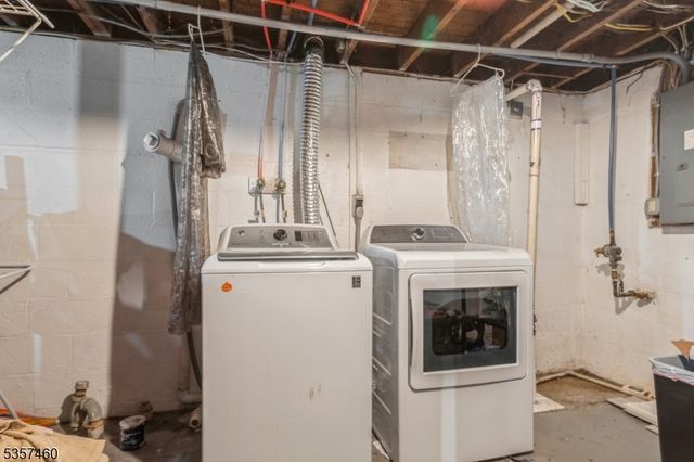 8 Mill Brook Road, Franklin Twp., NJ 07882