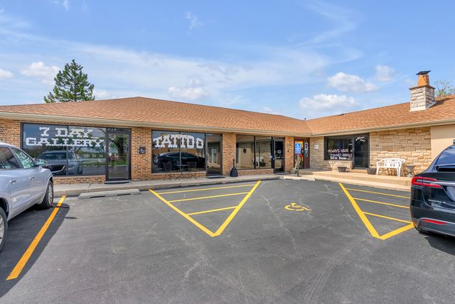 6000 W 159th Street F, Oak Forest, IL 60452