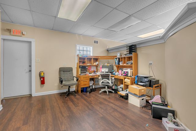 6000 W 159th Street F, Oak Forest, IL 60452