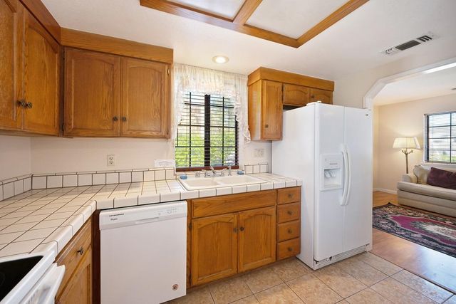 4405 Bilby Rd, Elk Grove, CA 95757