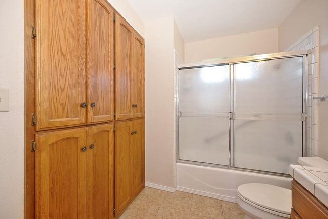4405 Bilby Rd, Elk Grove, CA 95757