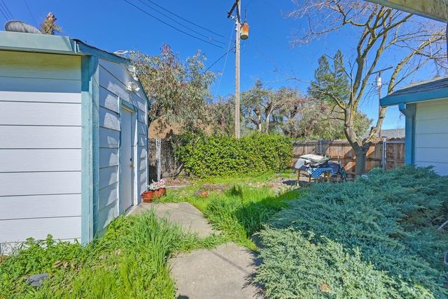 4405 Bilby Rd, Elk Grove, CA 95757
