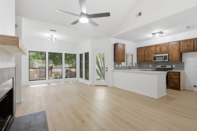107 Summer Place Circle, Pottsboro, TX 75076