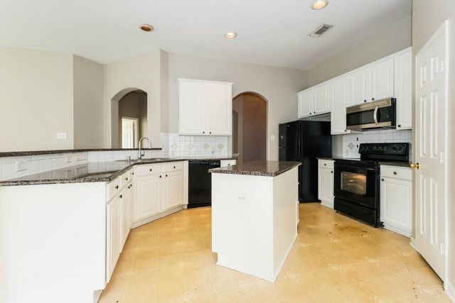 12534 Blinnwood Lane, Houston, TX 77070